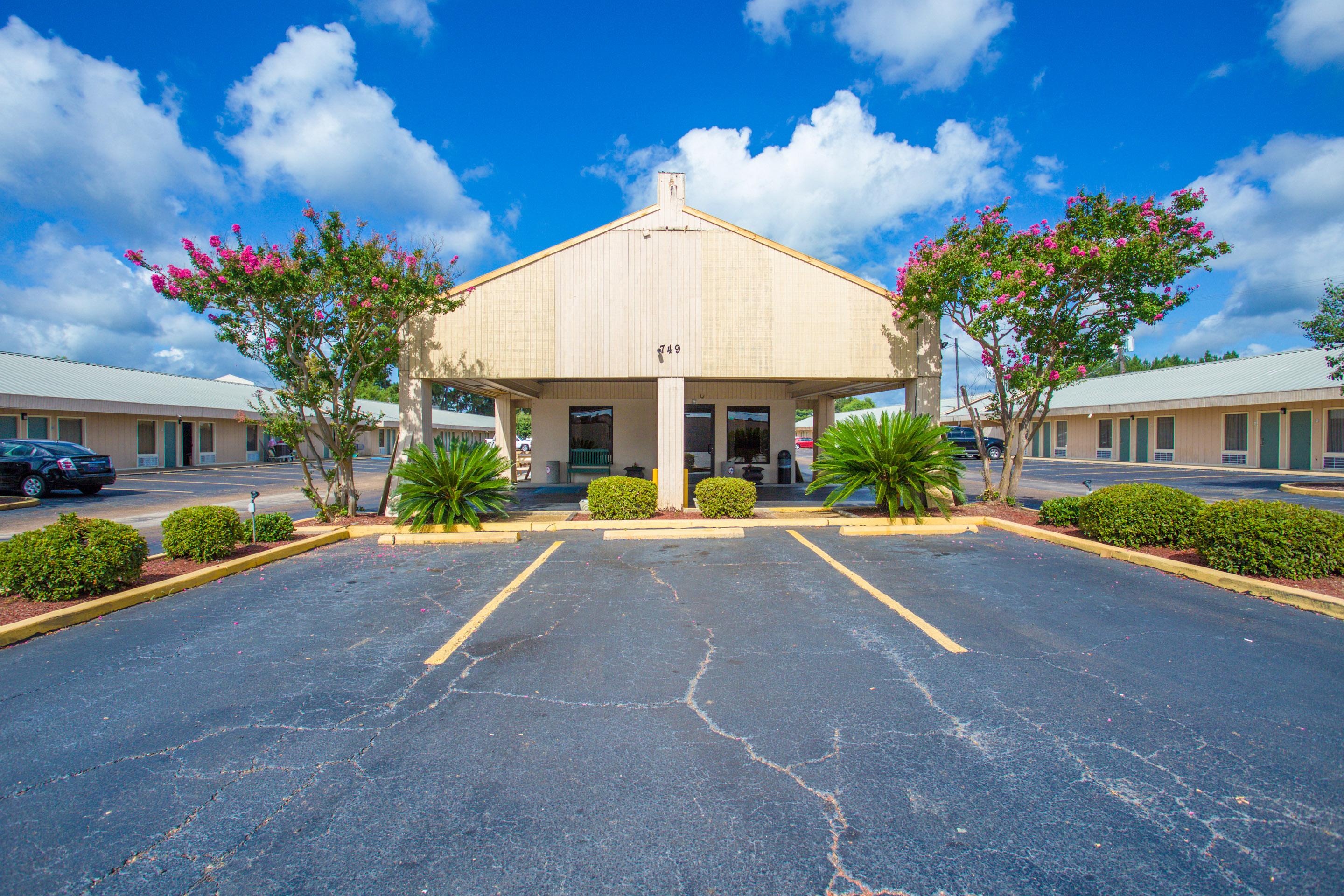 Rodeway Inn & Suites Brookhaven Exterior foto